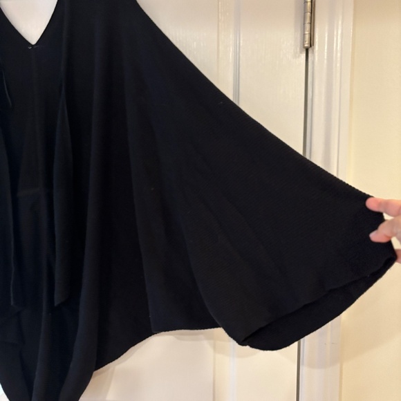 LULULEMON WOMEN'S SIZE SMALL BLACK WRAP KNIT DOLMAN SLEEVES COCOON BACK - Picture 2 of 5
